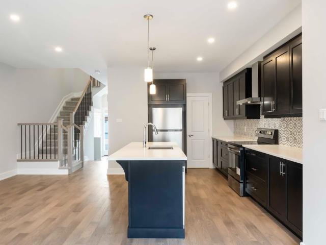 Townhouse for rent in Mulhurst Bay, Ontario