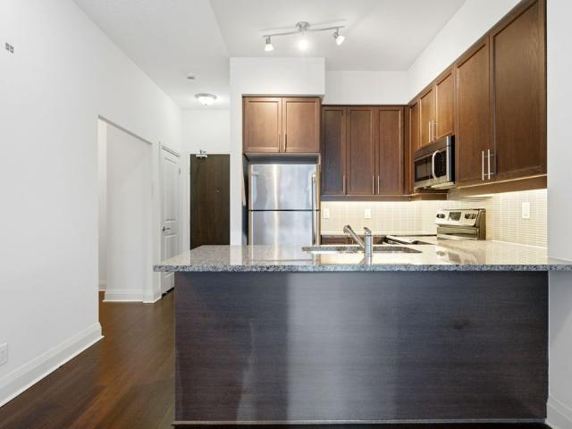 Apartment for rent in Etobicoke—Lakeshore, Toronto