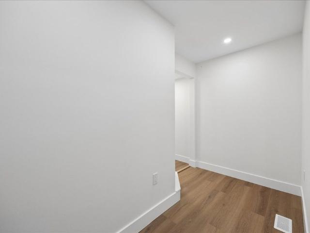 Apartment for rent in Downtown Sutton, Sutton