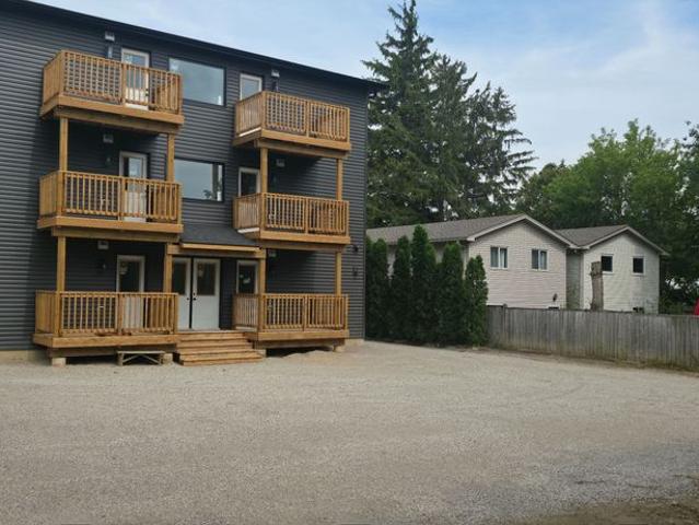 Apartment for rent in Strathroy-caradoc, Ontario