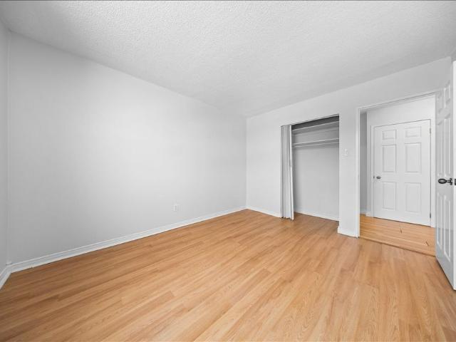 Apartment for rent in Bay, Ottawa