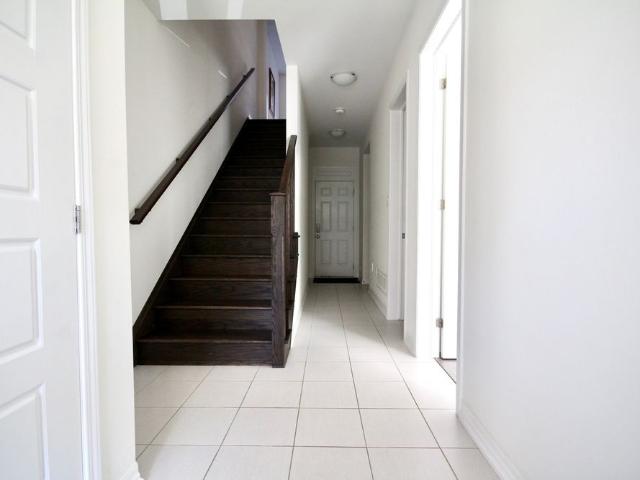 Townhouse for rent in Oakville, Golden Horseshoe