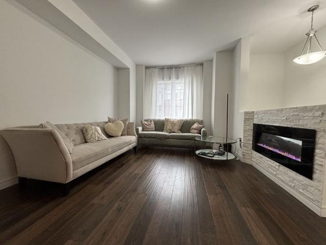 Townhouse for rent in Ancaster, Ontario