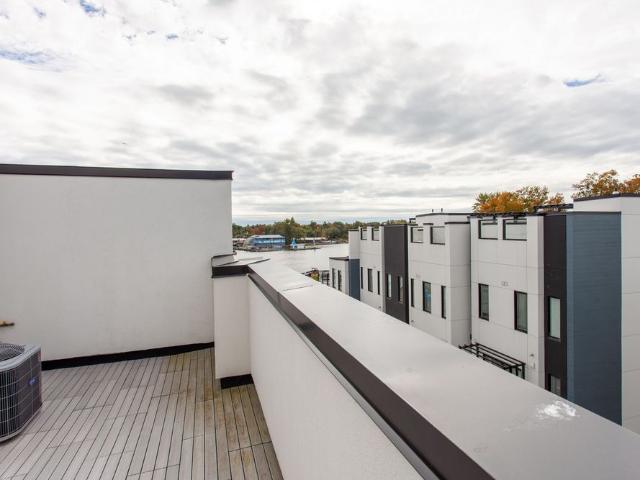 Townhouse for rent in Downtown Orillia, Orillia