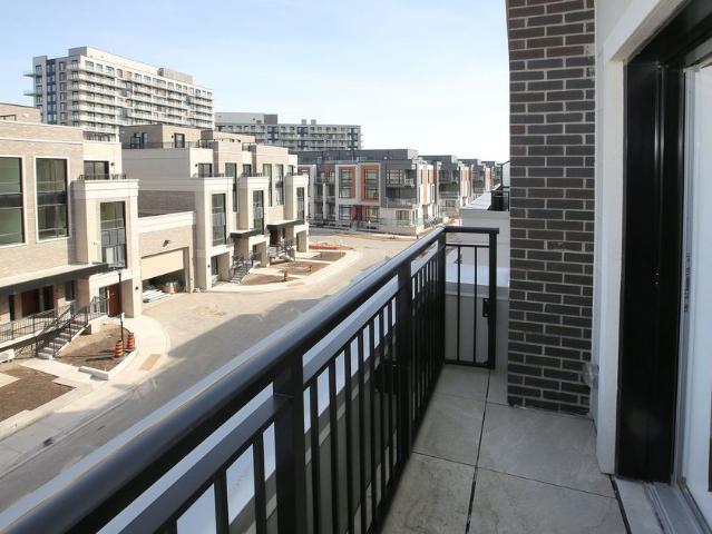 Apartment for rent in Richmond Hill, Golden Horseshoe