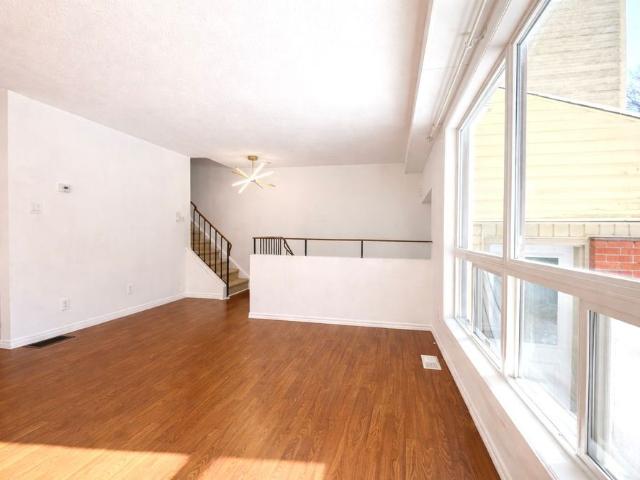 Apartment for rent in Mulhurst Bay, Ontario