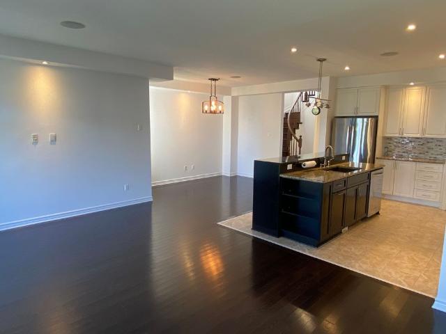 Townhouse for rent in Mulhurst Bay, Ontario