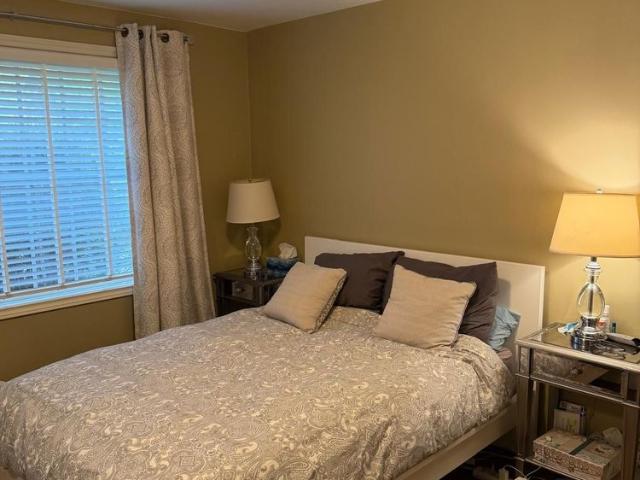 House for rent in Oakville, Golden Horseshoe