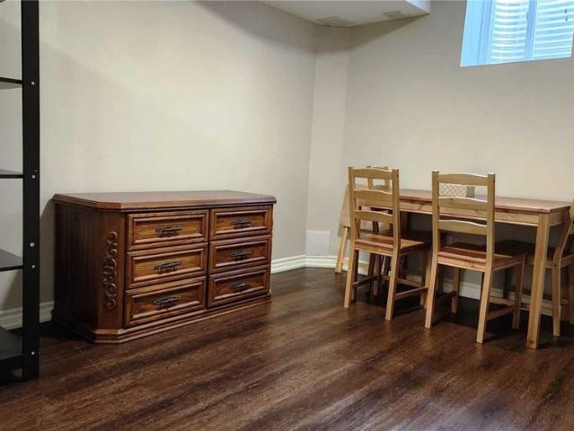 Apartment for rent in Oakville, Golden Horseshoe