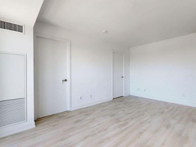 Apartment for rent in Eglinton—Lawrence, Toronto