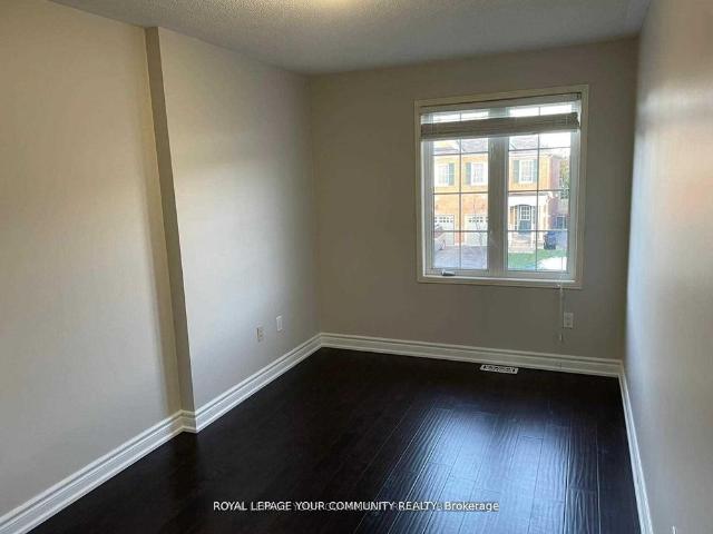 Townhouse for rent in Bradford West Gwillimbury, Ontario