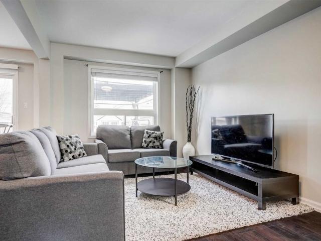 Room for rent in Whitby, Ontario