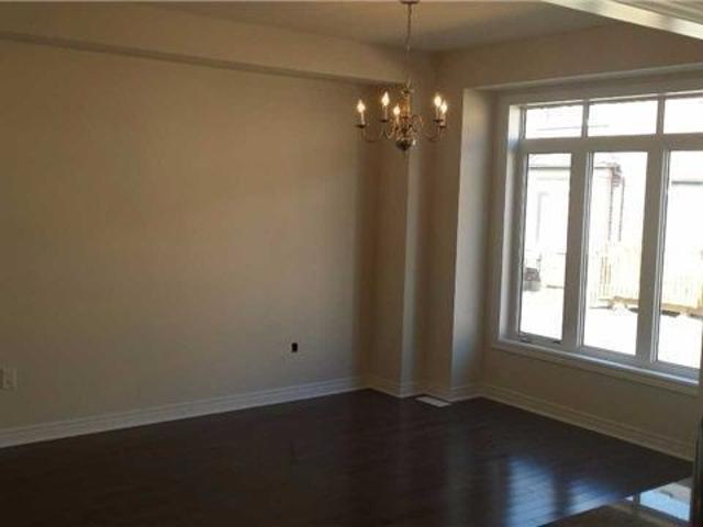 Townhouse for rent in Oakville, Ontario