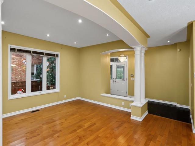 Apartment for rent in York, Ontario
