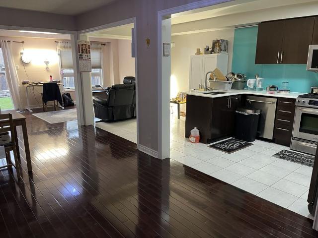 Townhouse for rent in Milton, Golden Horseshoe