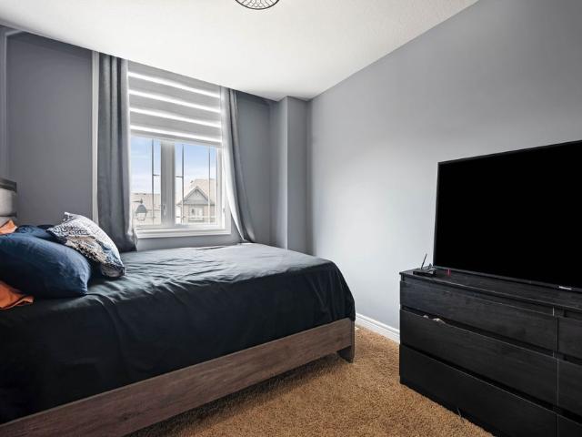 Townhouse for rent in Dufferin, Ontario