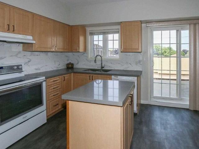 Townhouse for rent in Durham, Ontario