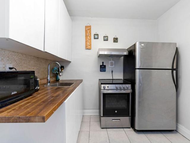 Townhouse for rent in Davenport, Toronto