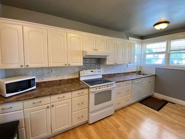 House for rent in Port Colborne, Golden Horseshoe