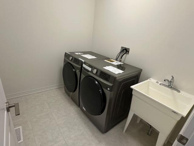 House for rent in County Of Brant, Ontario