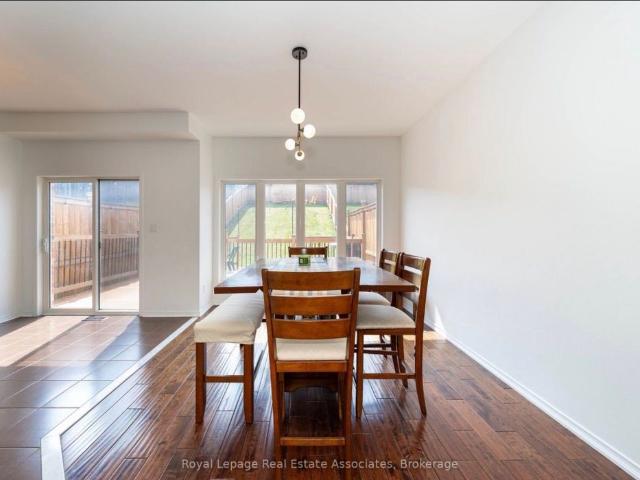 Townhouse for rent in Milton, Ontario