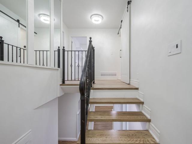 House for rent in Oakville, Golden Horseshoe