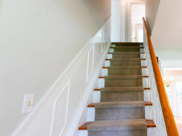 House for rent in Ennisclare Park, Oakville