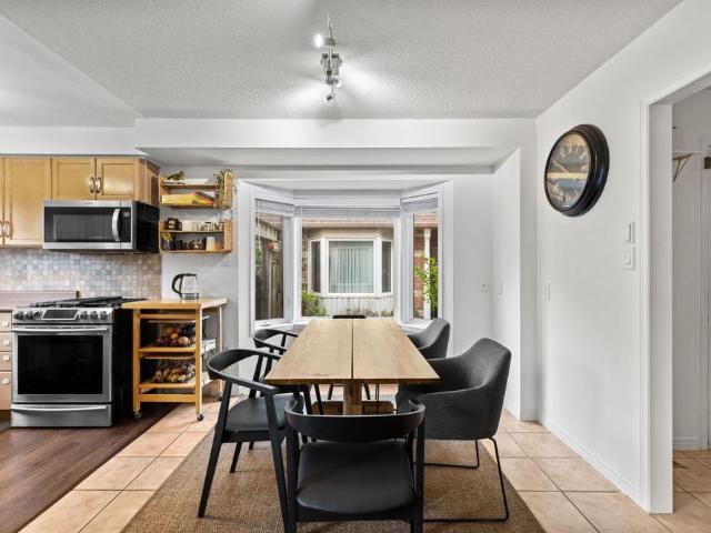 Townhouse for rent in Burlington, Ontario