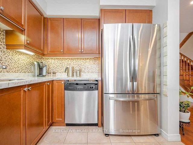 Townhouse for rent in Ancaster, Ontario