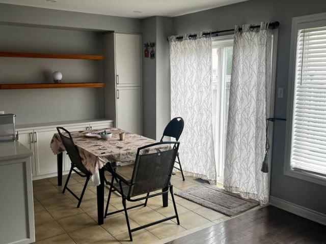 Townhouse for rent in Whitby, Golden Horseshoe