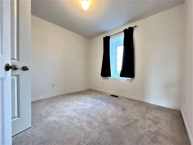 Townhouse for rent in Georgina, Ontario