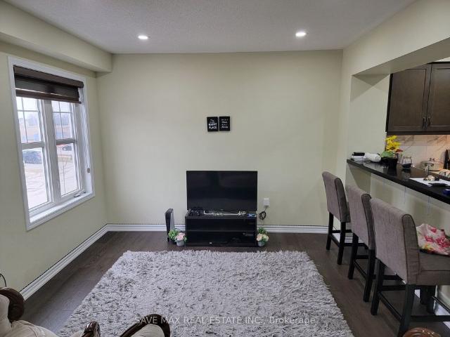 Townhouse for rent in Georgina, Ontario