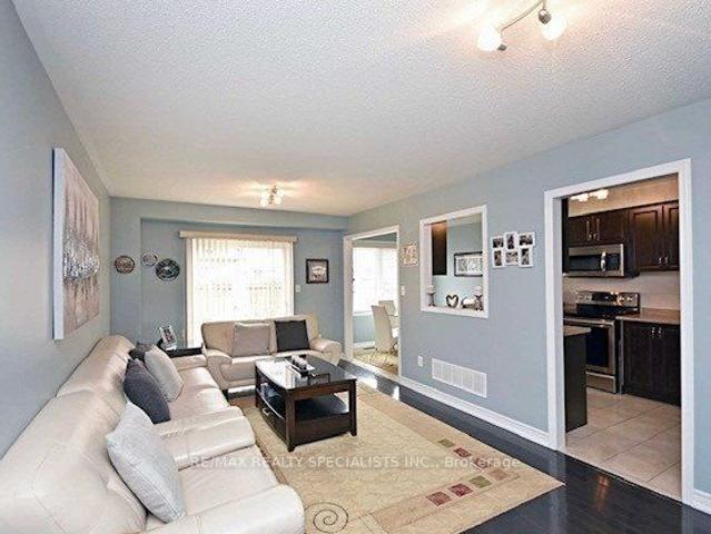 Townhouse for rent in Milton, Ontario