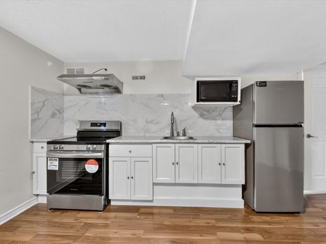 Apartment for rent in Whitby, Golden Horseshoe