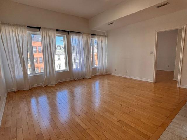 Apartment for rent in Ancaster, Ontario