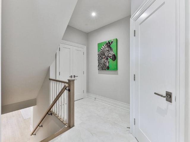 House for rent in Ennisclare Park, Oakville