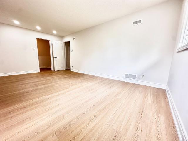 House for rent in Oakville, Ontario