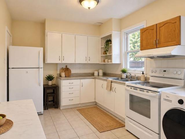 House for rent in Beaches—East York, Toronto