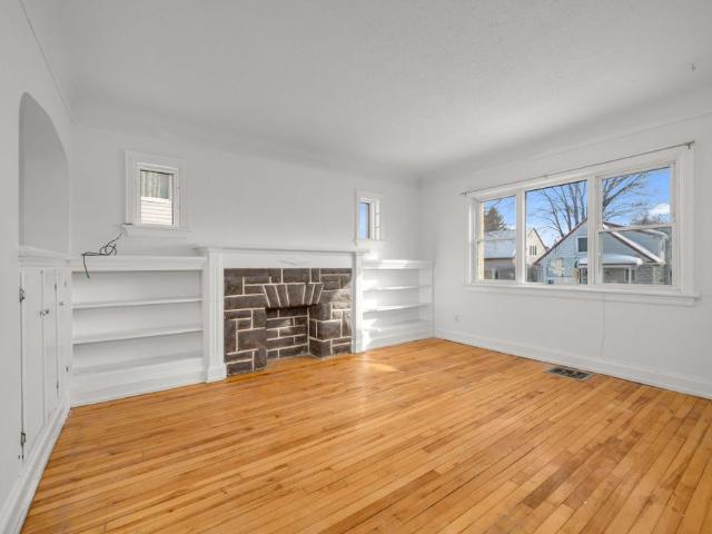 Apartment for rent in Mulhurst Bay, Ontario