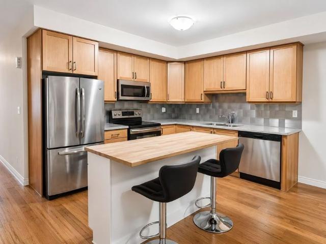 Townhouse for rent in Mt. Hope, Kitchener