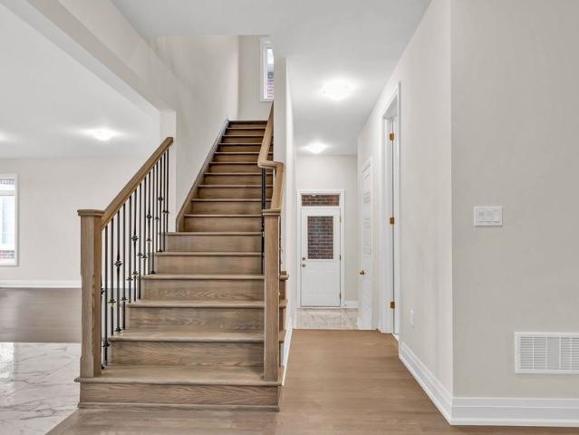 House for rent in Bradford West Gwillimbury, Ontario