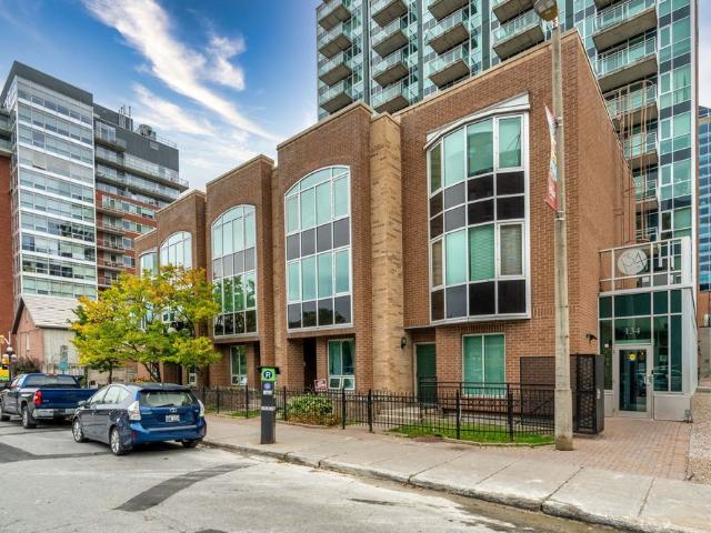 Apartment for rent in Byward Market, Ottawa