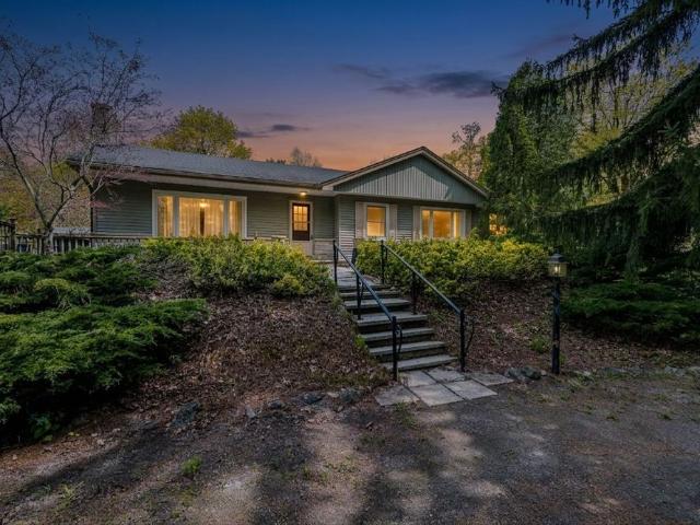 House for rent in Burlington, Ontario