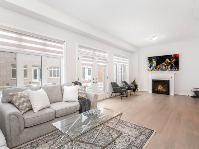 House for rent in Oakville, Golden Horseshoe