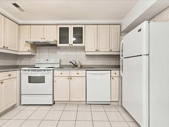 House for rent in Oakville, Golden Horseshoe
