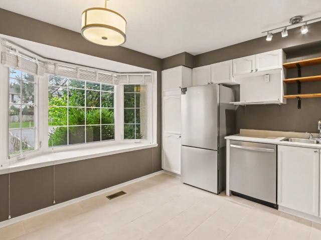 Townhouse for rent in College, Ottawa