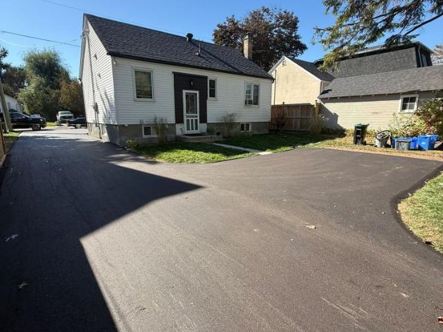 House for rent in Barrie, Central Ontario