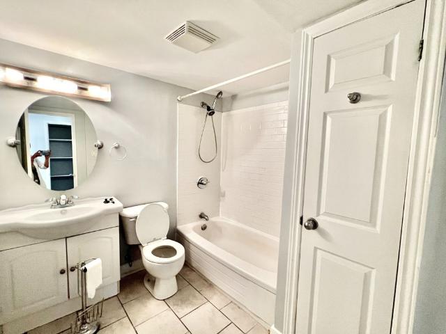 Apartment for rent in Mulhurst Bay, Ontario