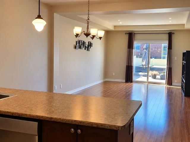 Townhouse for rent in St. Catharines, Golden Horseshoe
