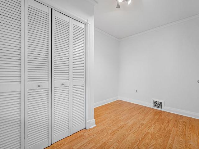 House for rent in Etobicoke—Lakeshore, Toronto